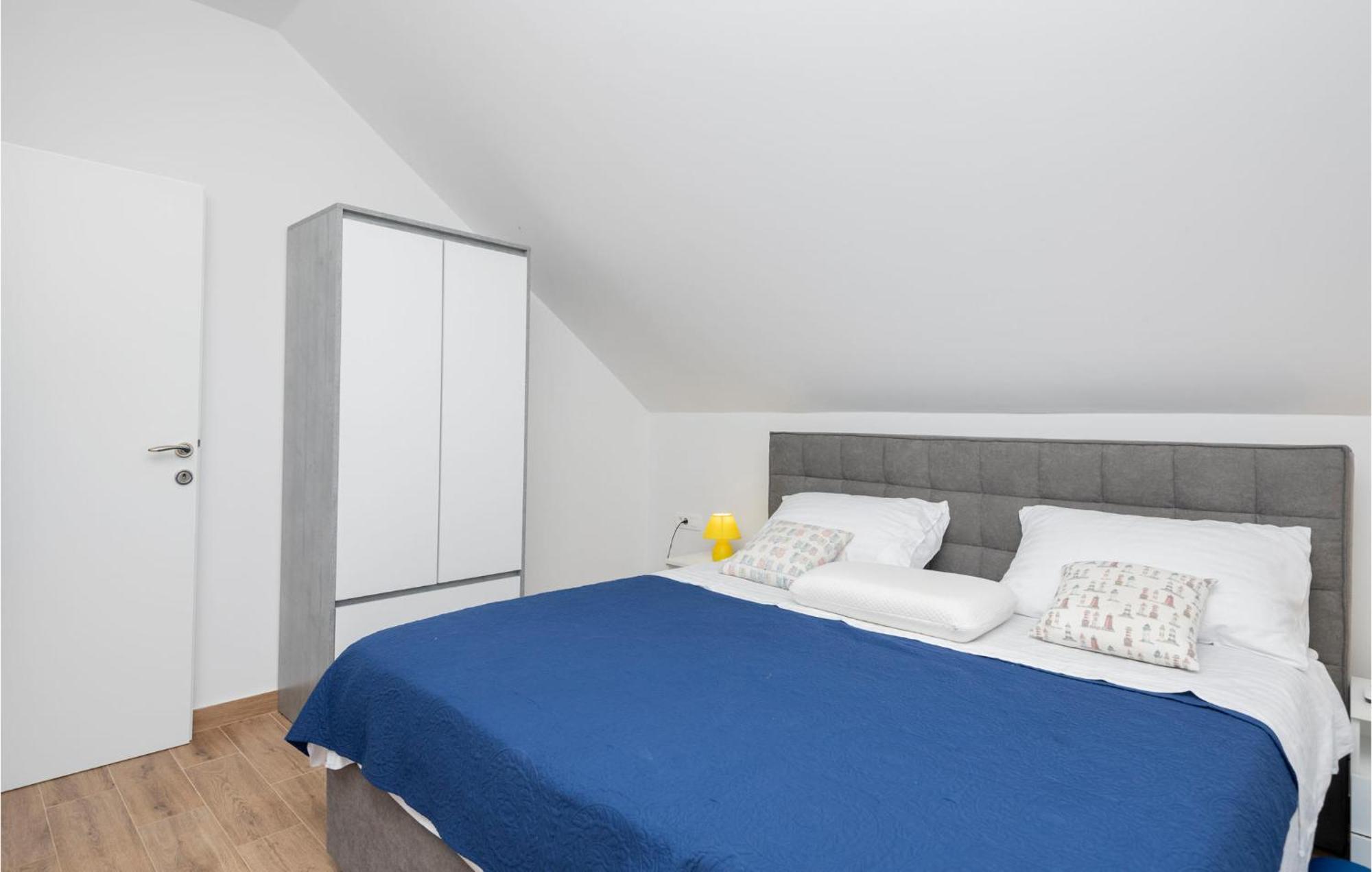 Nice Apartment In Podaca With Wi-Fi エクステリア 写真