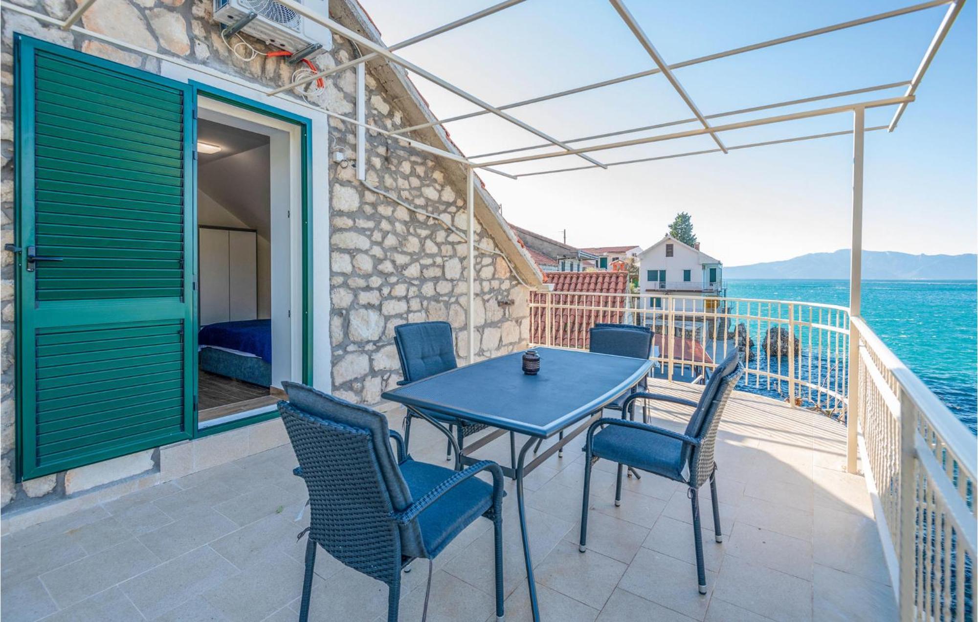 Nice Apartment In Podaca With Wi-Fi エクステリア 写真